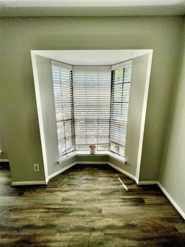 2121 El Paseo Street 1709, Houston, TX 77054