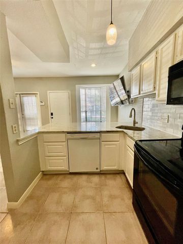 2121 El Paseo Street 1709, Houston, TX 77054