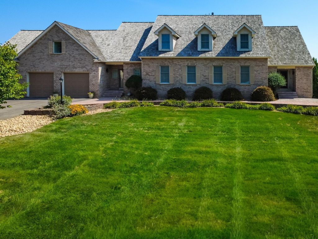 500 Navajo Road W, Medina, MN 55340 — exterior