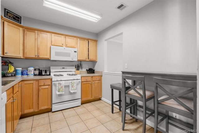 355 Old Tarrytown Road Road 408, White Plains, NY 10603