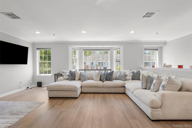 355 Old Tarrytown Road Road 408, White Plains, NY 10603