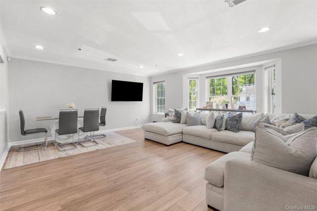 355 Old Tarrytown Road Road 408, White Plains, NY 10603