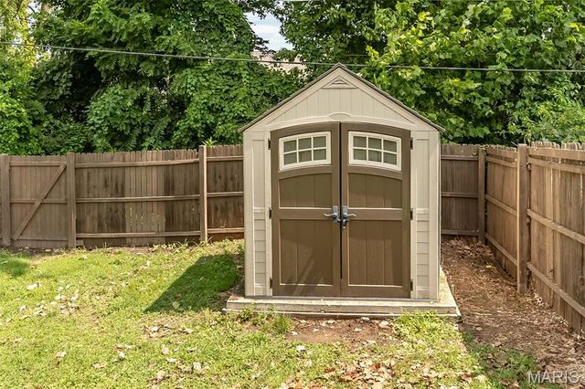 2022 Dawson Drive, St Charles, MO 63301