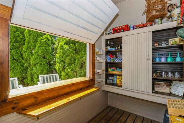 225 Crescent Street SE, Cedar Rapids, IA 52403