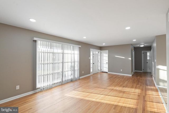 51 SALEM DR, Pennsville, NJ 08070