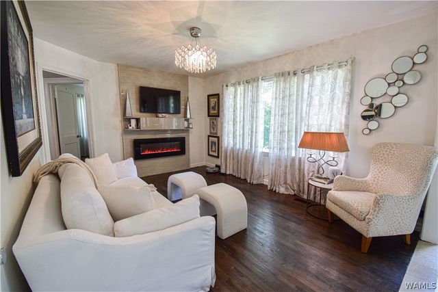 4 Stine, Tuscaloosa, AL 35405
