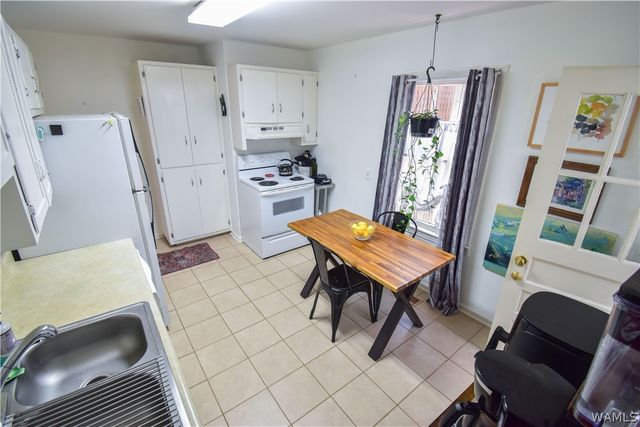 4 Stine, Tuscaloosa, AL 35405