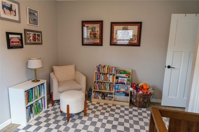 1115 Broadway Street, Pella, IA 50219