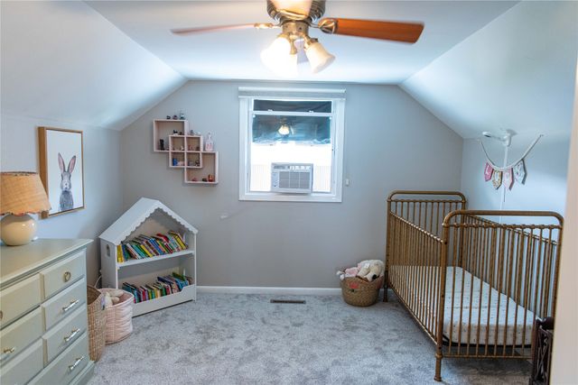 1115 Broadway Street, Pella, IA 50219