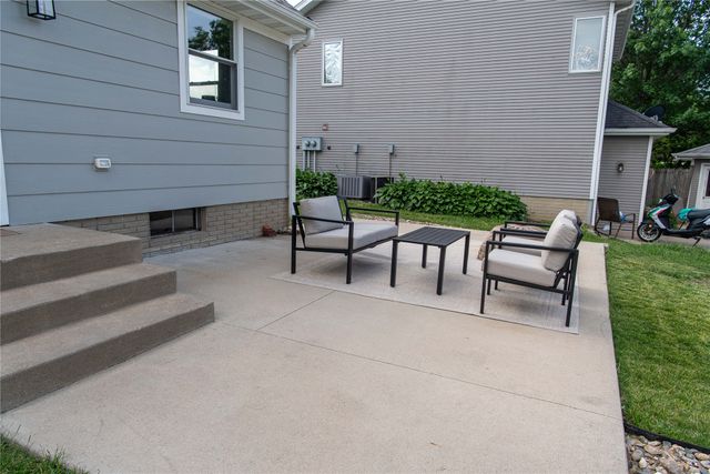 1115 Broadway Street, Pella, IA 50219