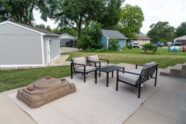 1115 Broadway Street, Pella, IA 50219