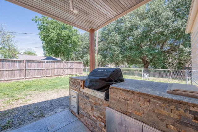 1309 2nd Street, Rosenberg, TX 77471
