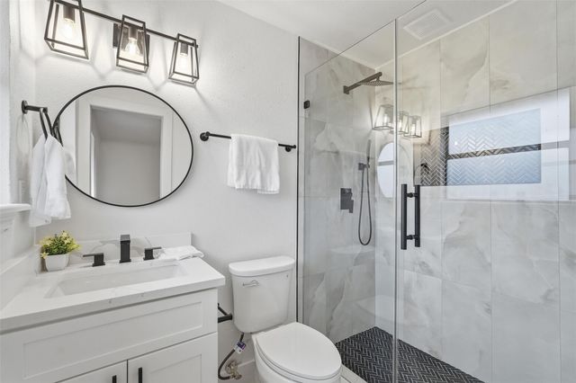 763 Lakeside Drive, Rockwall, TX 75032