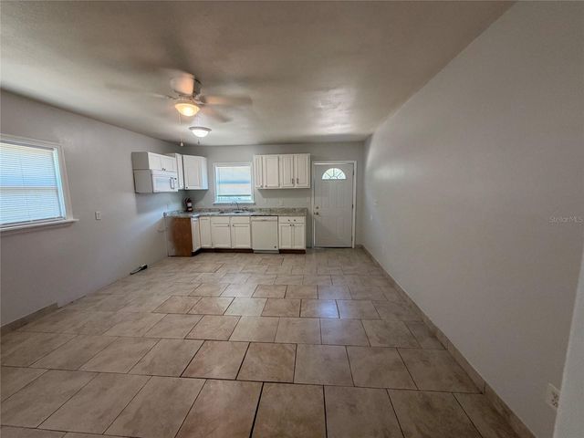 110 FOREST AVENUE 8, Davenport, FL 33837