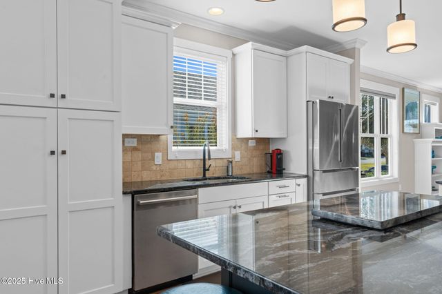 828 Cades Trail, Southport, NC 28461