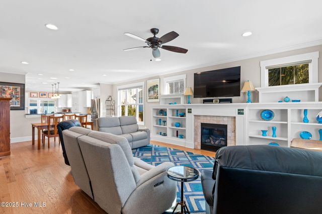 828 Cades Trail, Southport, NC 28461