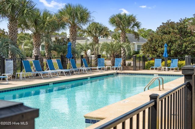 828 Cades Trail, Southport, NC 28461