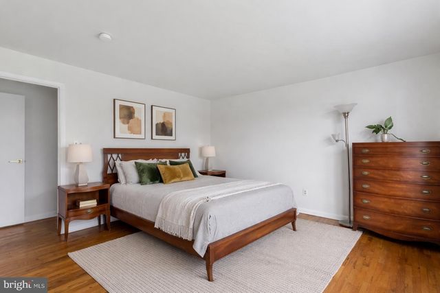 314 MIDFIELD DR, Ambler, PA 19002