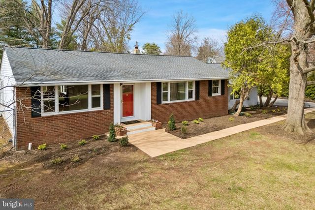 314 MIDFIELD DR, Ambler, PA 19002