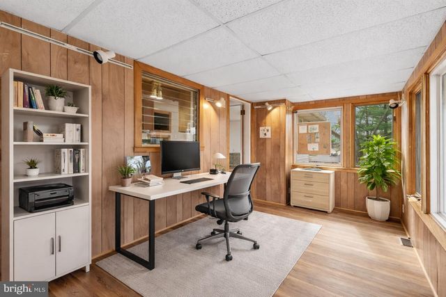 314 MIDFIELD DR, Ambler, PA 19002