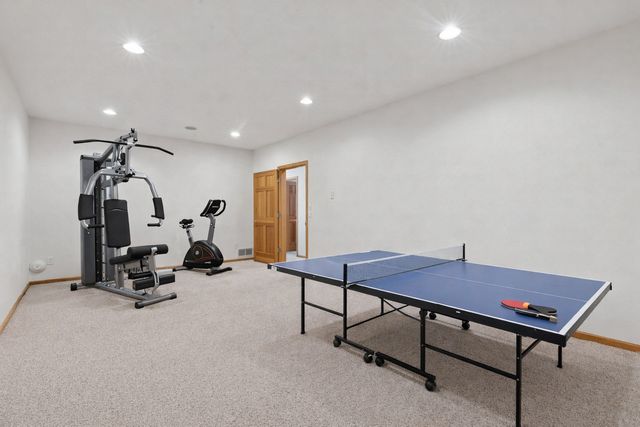 9363 Tewsbury Gate N, Maple Grove, MN 55311