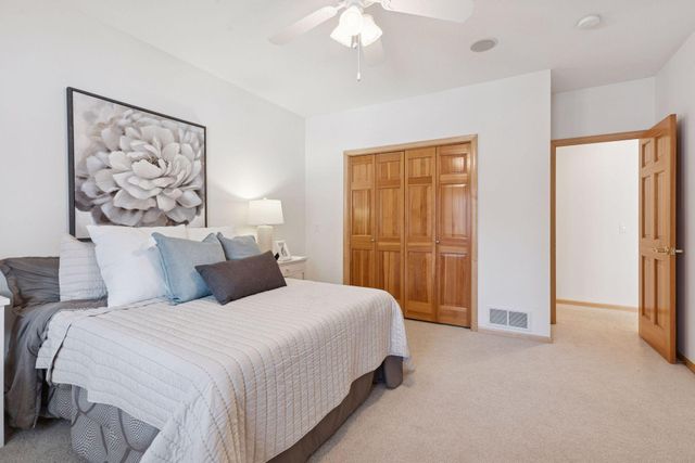 9363 Tewsbury Gate N, Maple Grove, MN 55311