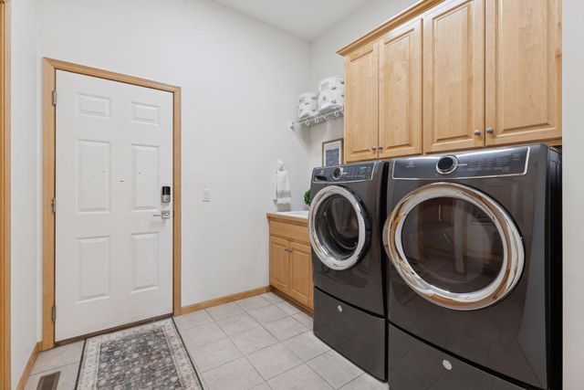 9363 Tewsbury Gate N, Maple Grove, MN 55311