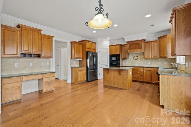 2100 Goddard Way, Waxhaw, NC 28173