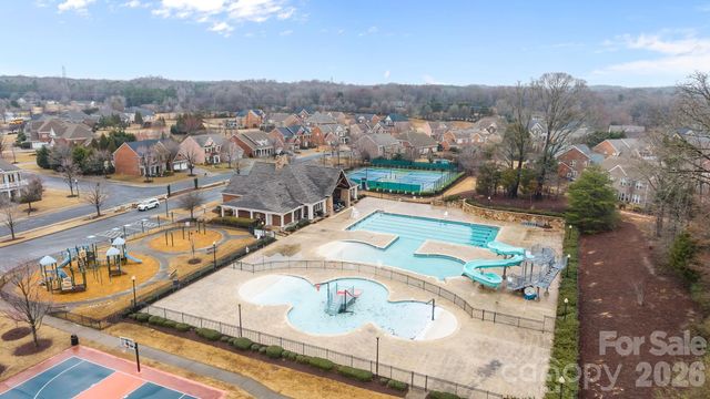 2100 Goddard Way, Waxhaw, NC 28173