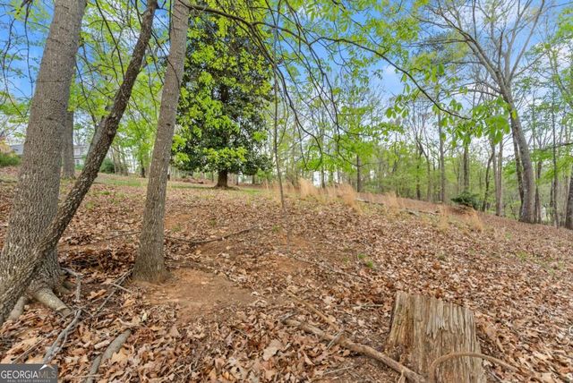 2524 Thompson Ovlk, Gainesville, GA 30506