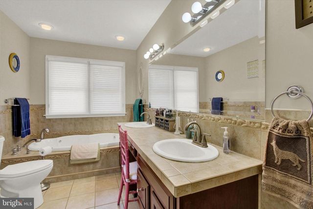 605 VISTA CT, Waynesboro, PA 17268