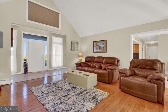605 VISTA CT, Waynesboro, PA 17268