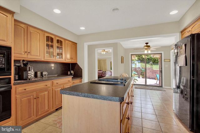 605 VISTA CT, Waynesboro, PA 17268