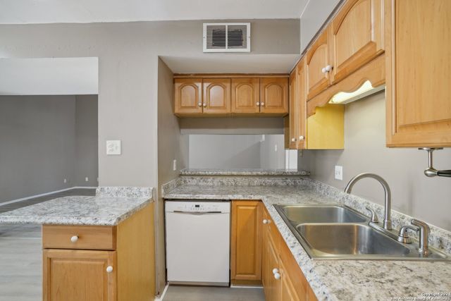 5023 CONCORD RDG, San Antonio, TX 78228
