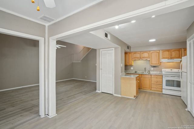 5023 CONCORD RDG, San Antonio, TX 78228