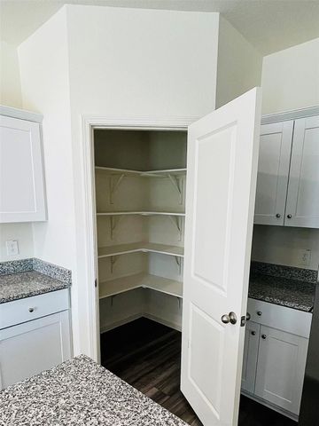 743 Camden Drive, Lavon, TX 75166