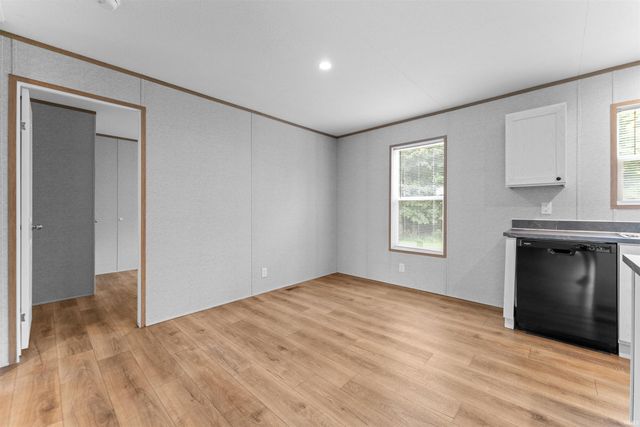 2177 N 4th Street, Seelyville, IN 47803