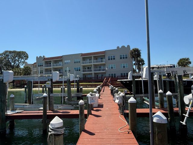 5 Laguna Street 104, Fort Walton Beach, FL 32548