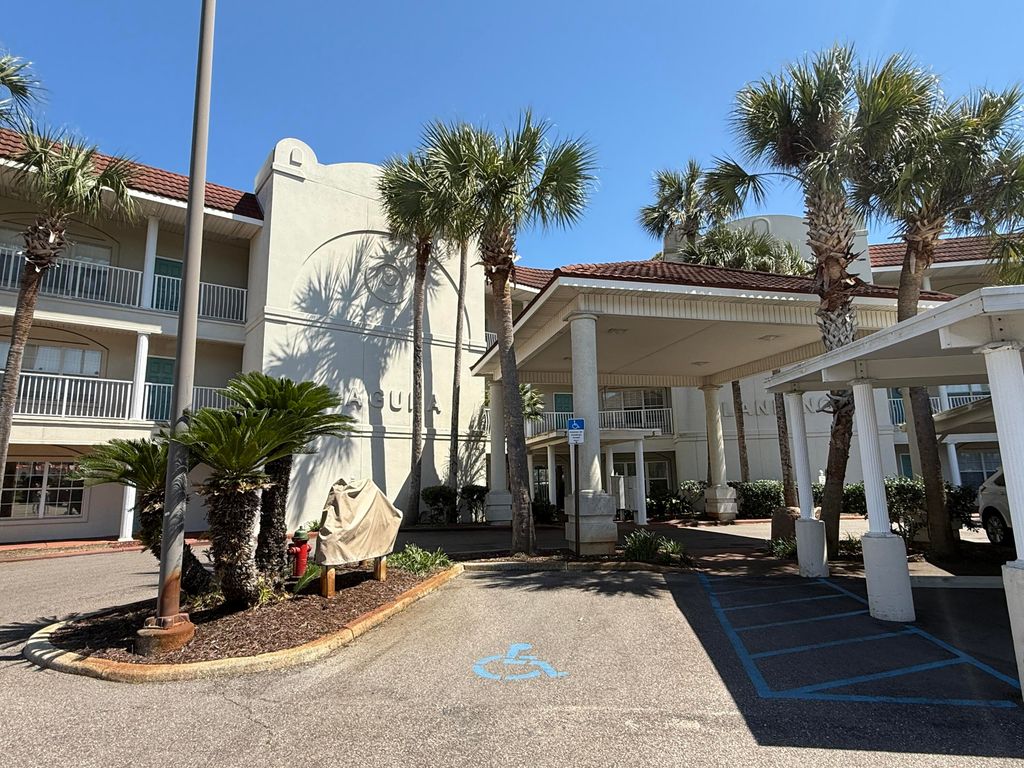 5 Laguna Street 104, Fort Walton Beach, FL 32548