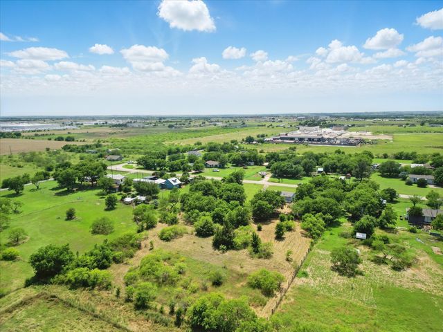 5736 Blackburn Drive, Joshua, TX 76058