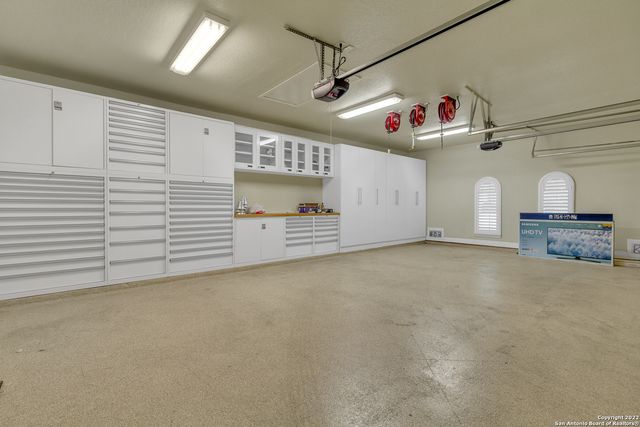 7210 HOVINGHAM, San Antonio, TX 78257