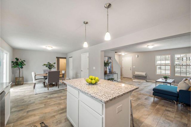 5511 Mammoth Drive SE, Caledonia, MI 49316