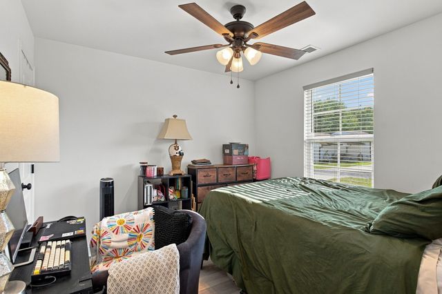 2075 Justice St, Greenbrier, TN 37073