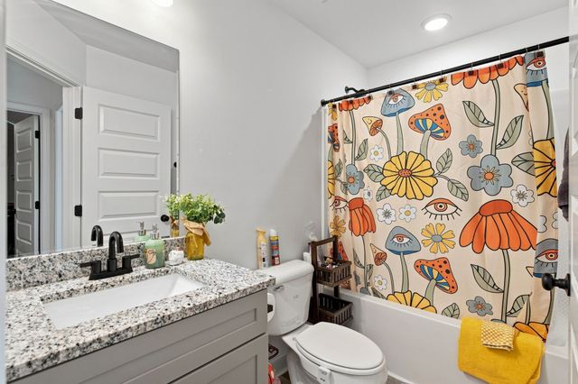 2075 Justice St, Greenbrier, TN 37073