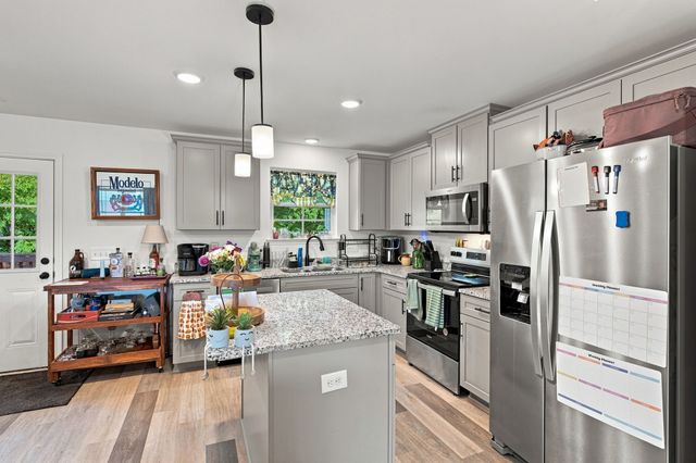 2075 Justice St, Greenbrier, TN 37073