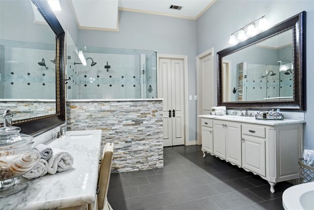 702 Wentwood Drive, Southlake, TX 76092