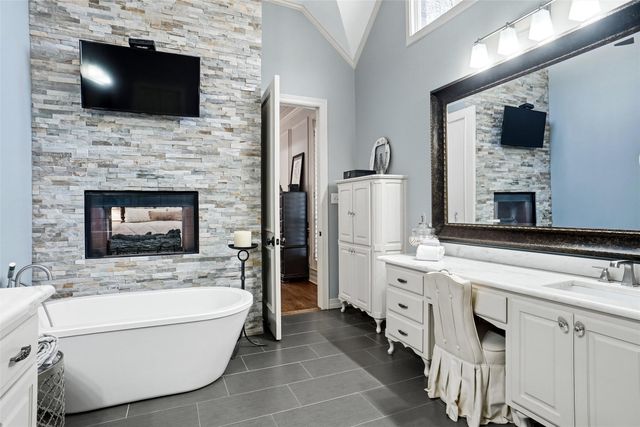 702 Wentwood Drive, Southlake, TX 76092