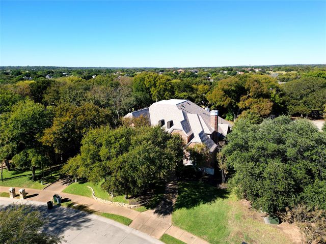 702 Wentwood Drive, Southlake, TX 76092