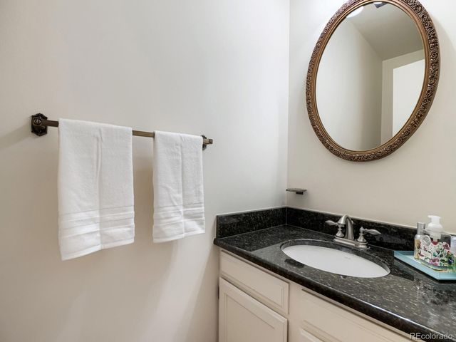 3292 S Heather Gardens Way, Aurora, CO 80014