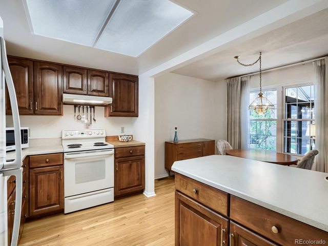3292 S Heather Gardens Way, Aurora, CO 80014